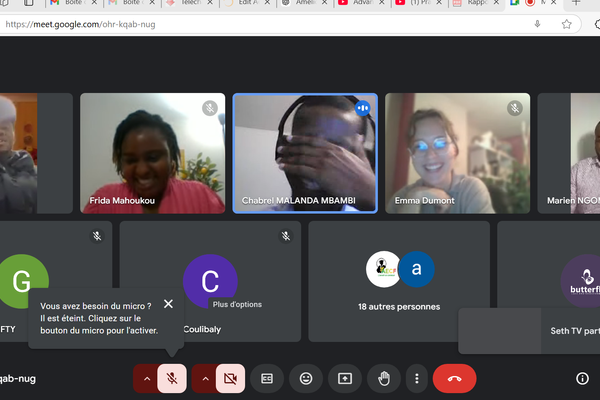 Online English Class combined with Meditation. 